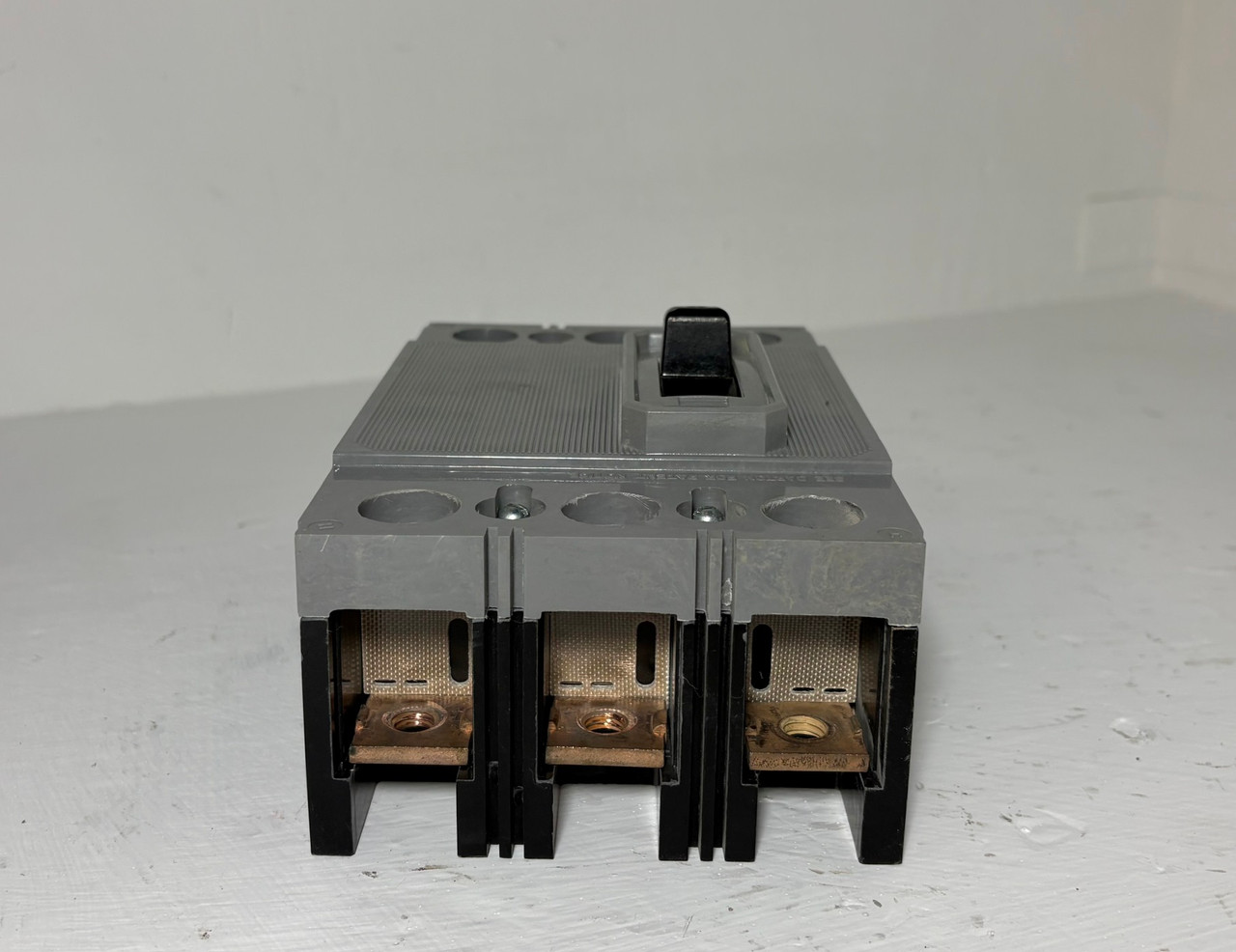 Siemens QJ23B225H 225A Circuit Breaker 3 Pole 42k @ 240V ITE 225 Amp HACR (EM5937-2)