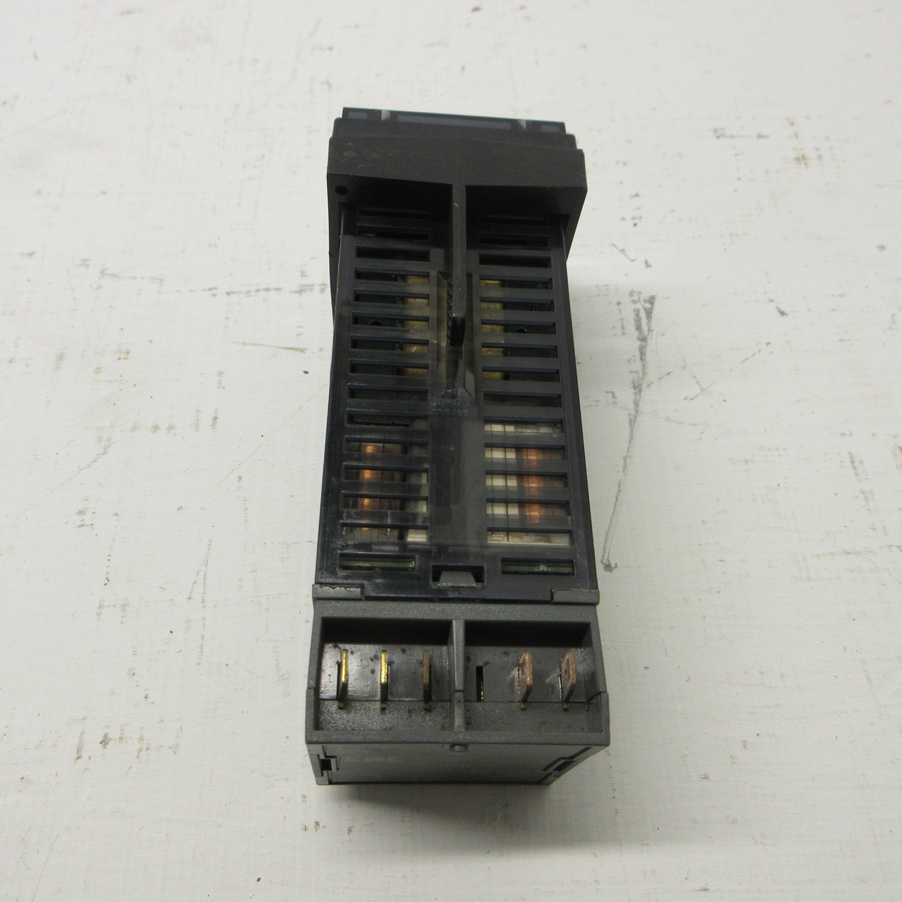 Cal Controls 99111F Temperature Controller CAL 9900 1/16 DIN 115 VAC +/- 15% (AH1431-1)