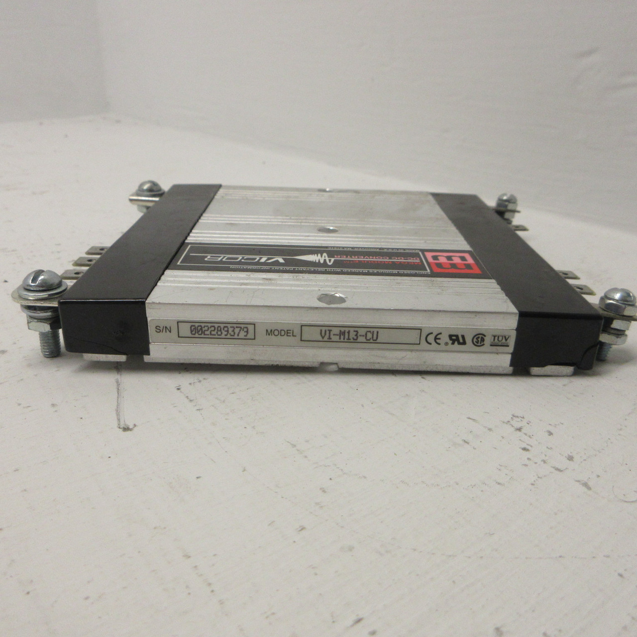 Vicor Mega Module VI-M13-CU DC-DC Converter (INPUT: 24VDC 270W OUT: 24VDC 200W) (AH1436-1)