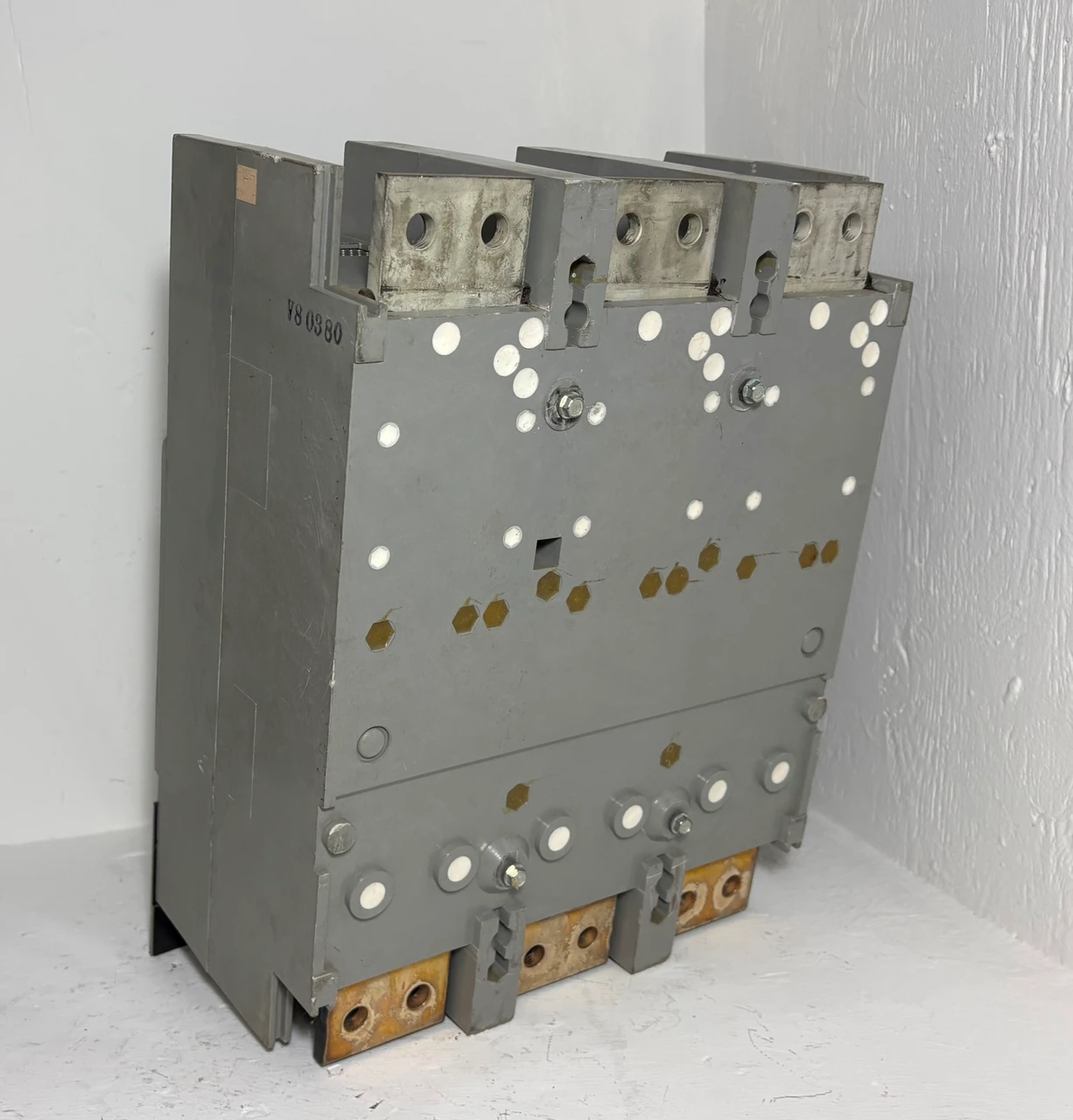 GE TPVF5612B 1600A Power Break LI Circuit Breaker w/ 1200 Amp Trip 600V 3P TPVF5 (EM5944-1)