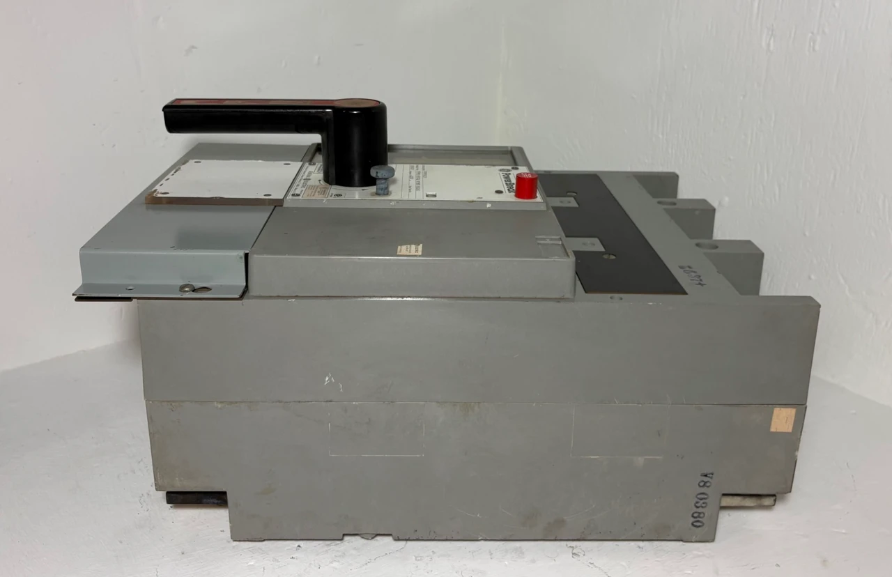GE TPVF5612B 1600A Power Break LI Circuit Breaker w/ 1200 Amp Trip 600V 3P TPVF5 (EM5944-1)