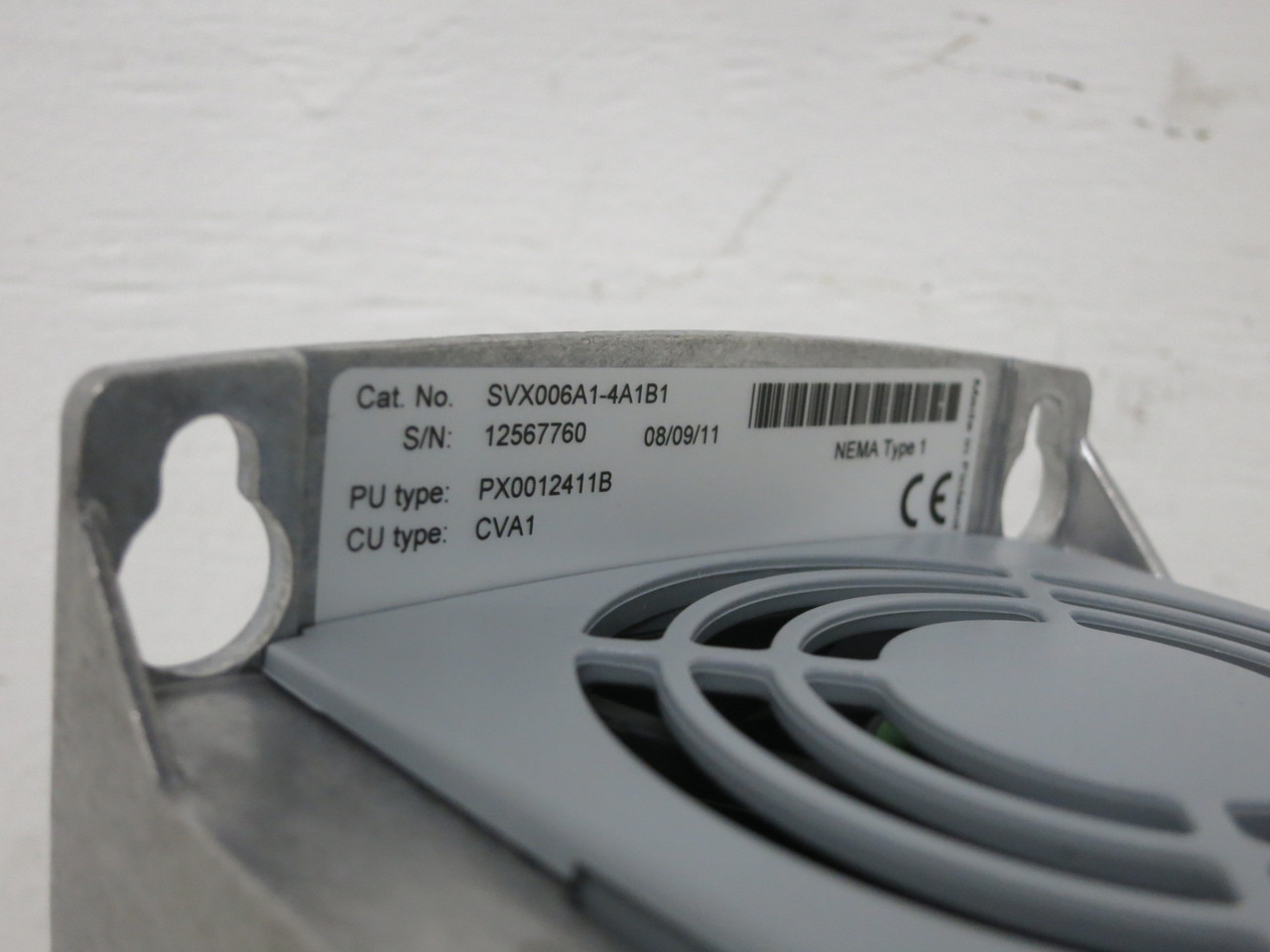 Eaton HVX00714B1B5C2P6 7.5 HP HVX9000 VS Drive IntelliPass Bypass 480V SVX006A1 (DW8337-1)