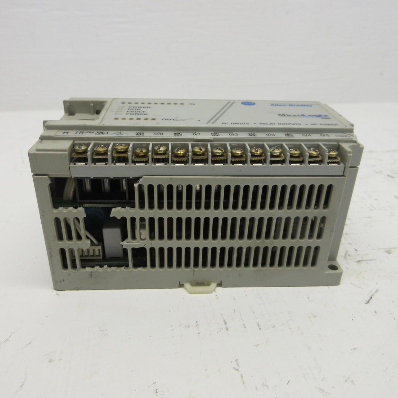 Allen Bradley 1761-L16AWA Ser D FRN 1.0 MicroLogix 1000 PLC Programmable DAMAGE (AH1441-1)