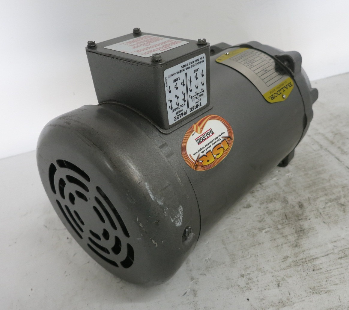 NEW Baldor 35M647-863G1 2.2 kW IEC AC Motor D90LC 208-230/460V 3450 RPM TE (DW8343-1)