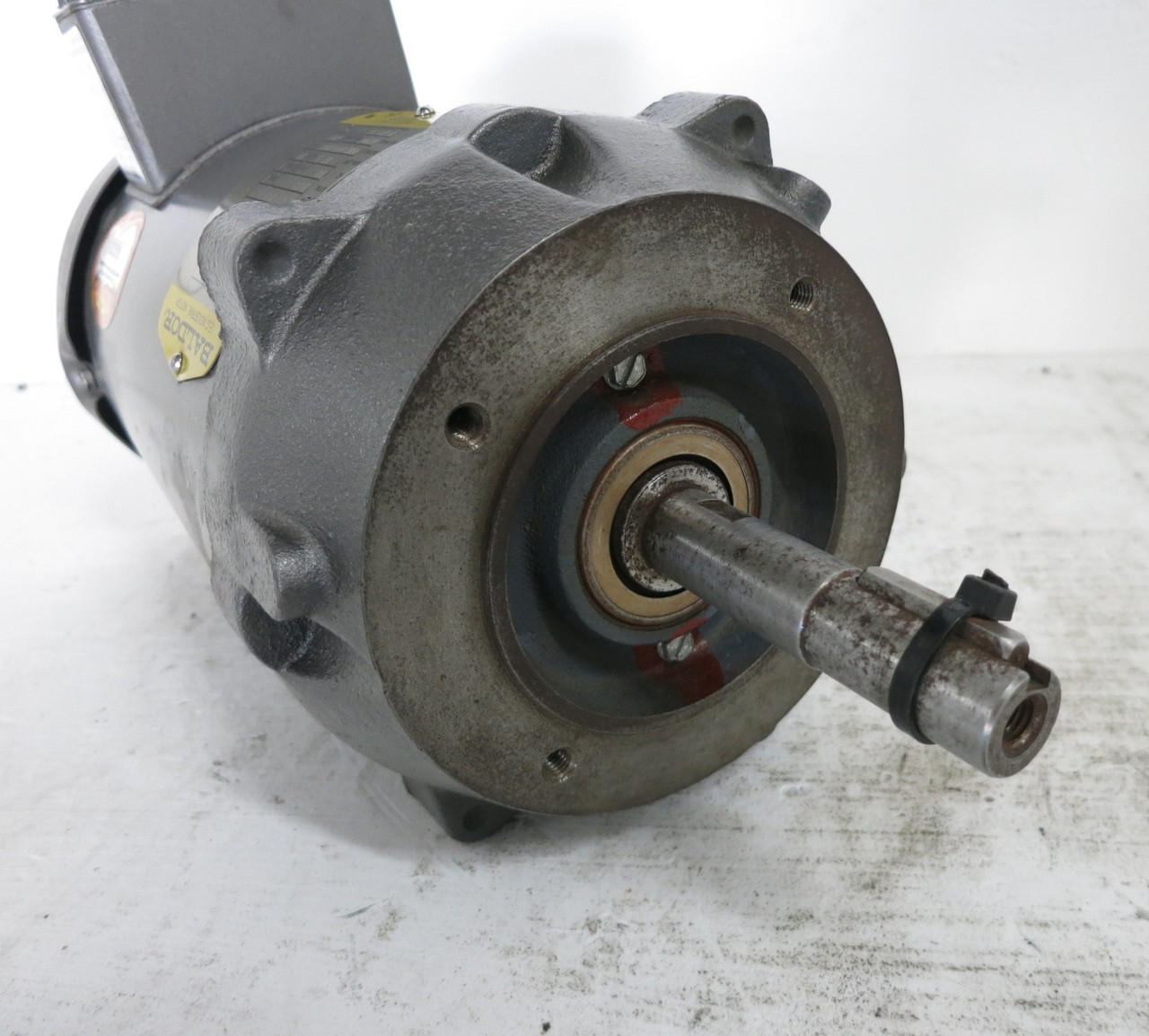 NEW Baldor 35M647-863G1 2.2 kW IEC AC Motor D90LC 208-230/460V 3450 RPM TE (DW8343-1)
