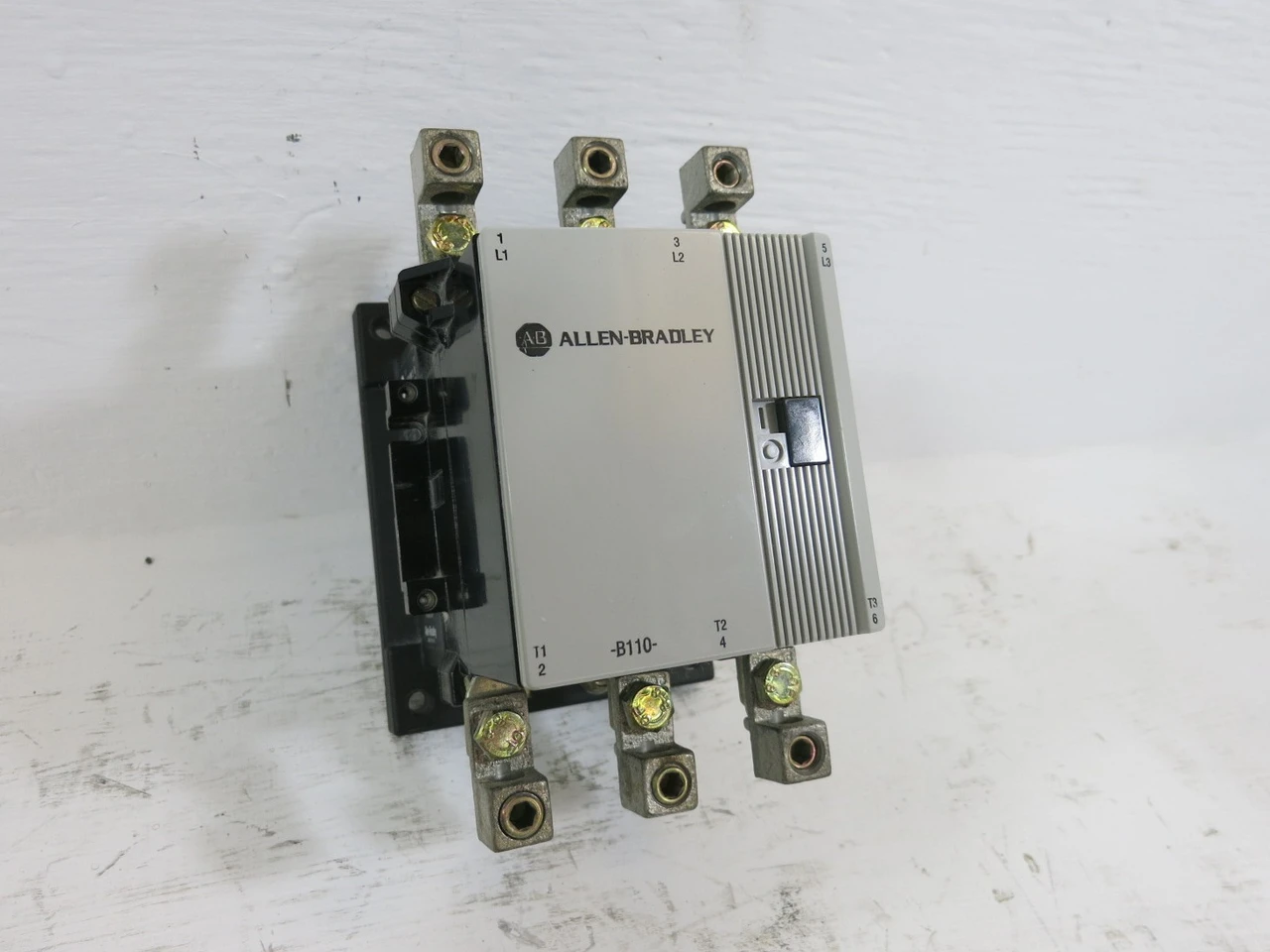 Image of Allen Bradley AB 100-B110N*3 110 Amp Motor Contactor 600Vac 120V Coil 100 HP