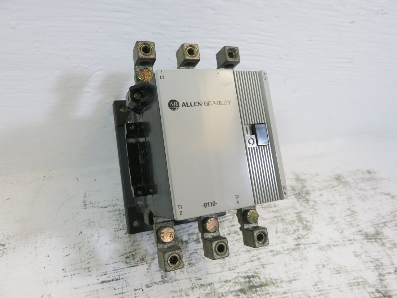 Allen Bradley AB 100-B110N*3 110 Amp Motor Contactor 600Vac 120V Coil 100 HP (BJ1132-49)