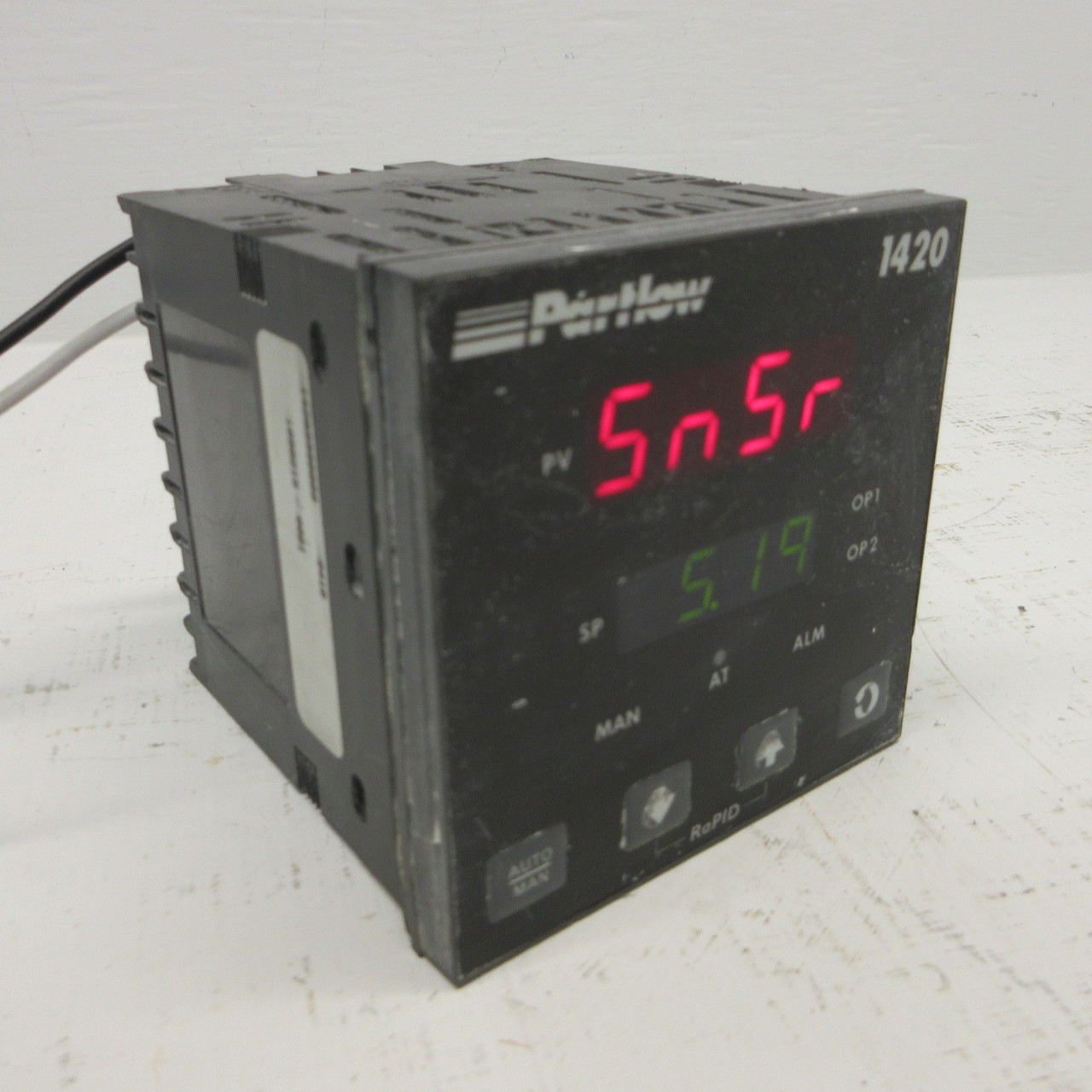 Image of Partlow 1420 Temperature Controller 14203330000 4-20mA 1/4 DIN Dual Setpoint