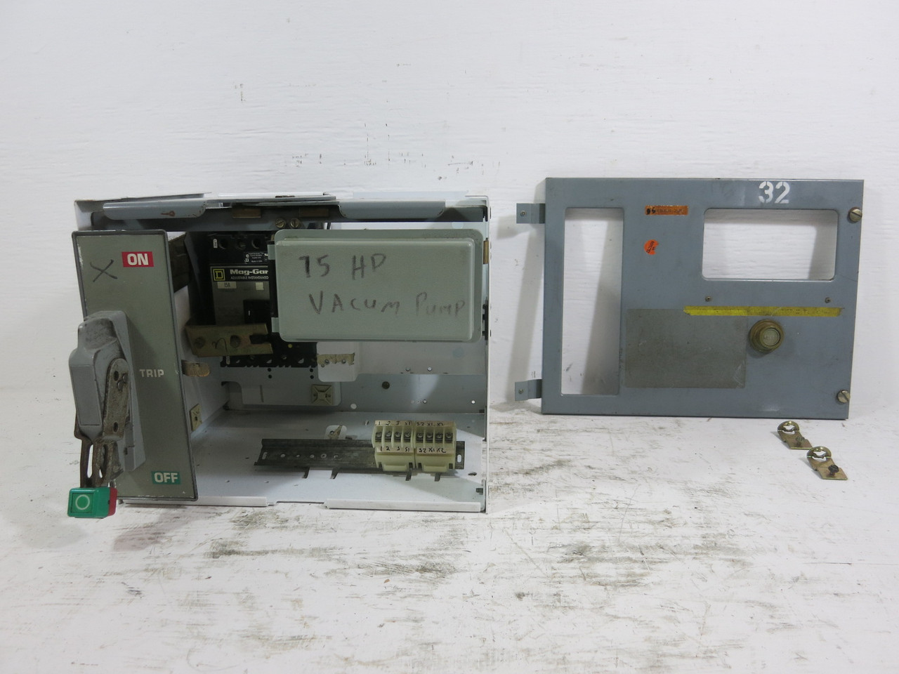 Image of Square D Model 6 15A Breaker Feeder 12" MCC Bucket Mod 6 15 Amp Motor Control