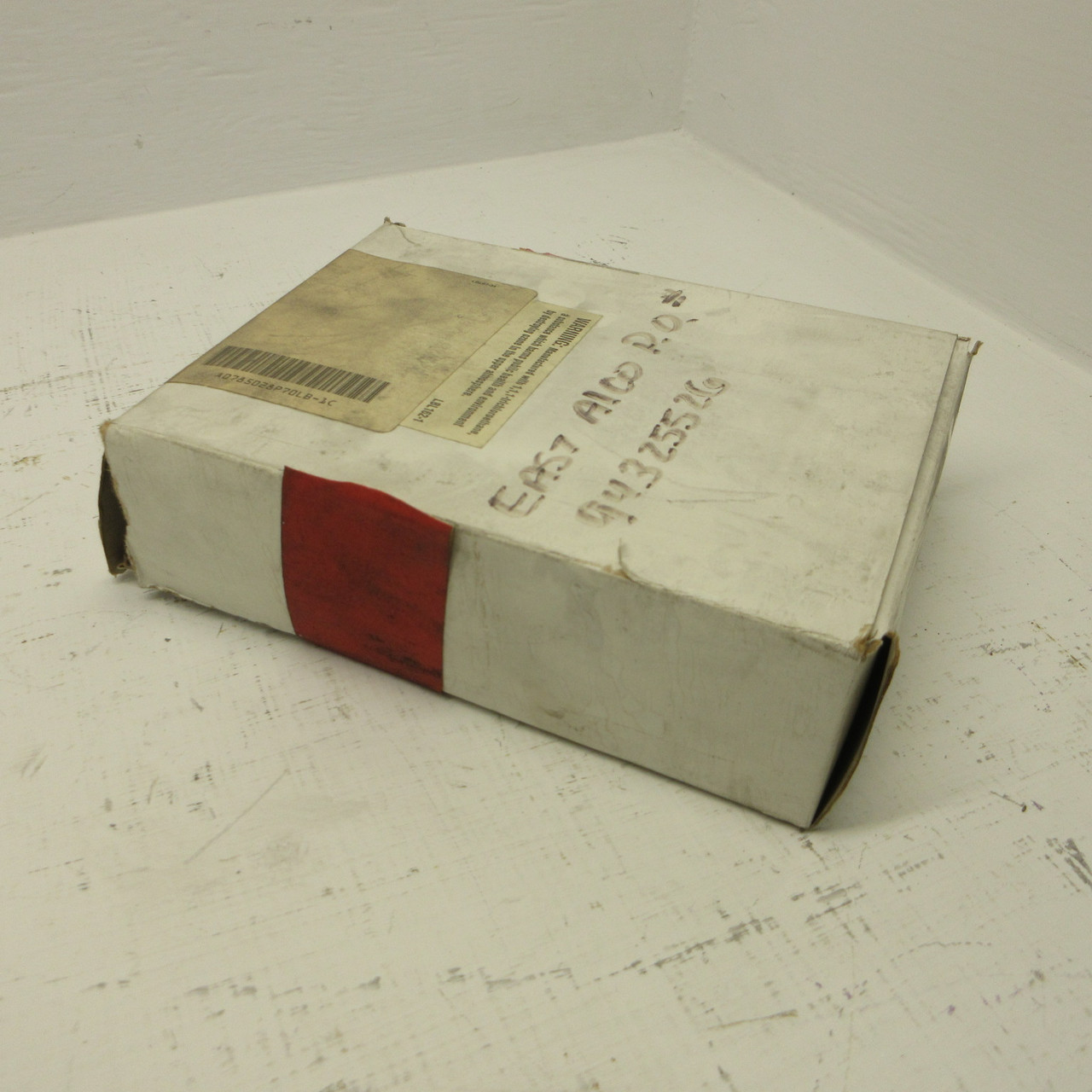 NEW Johnson Controls P70LB-1C Dual Pressure Control SPST 36" Cap 1/4" Nut NIB (AH1442-2)