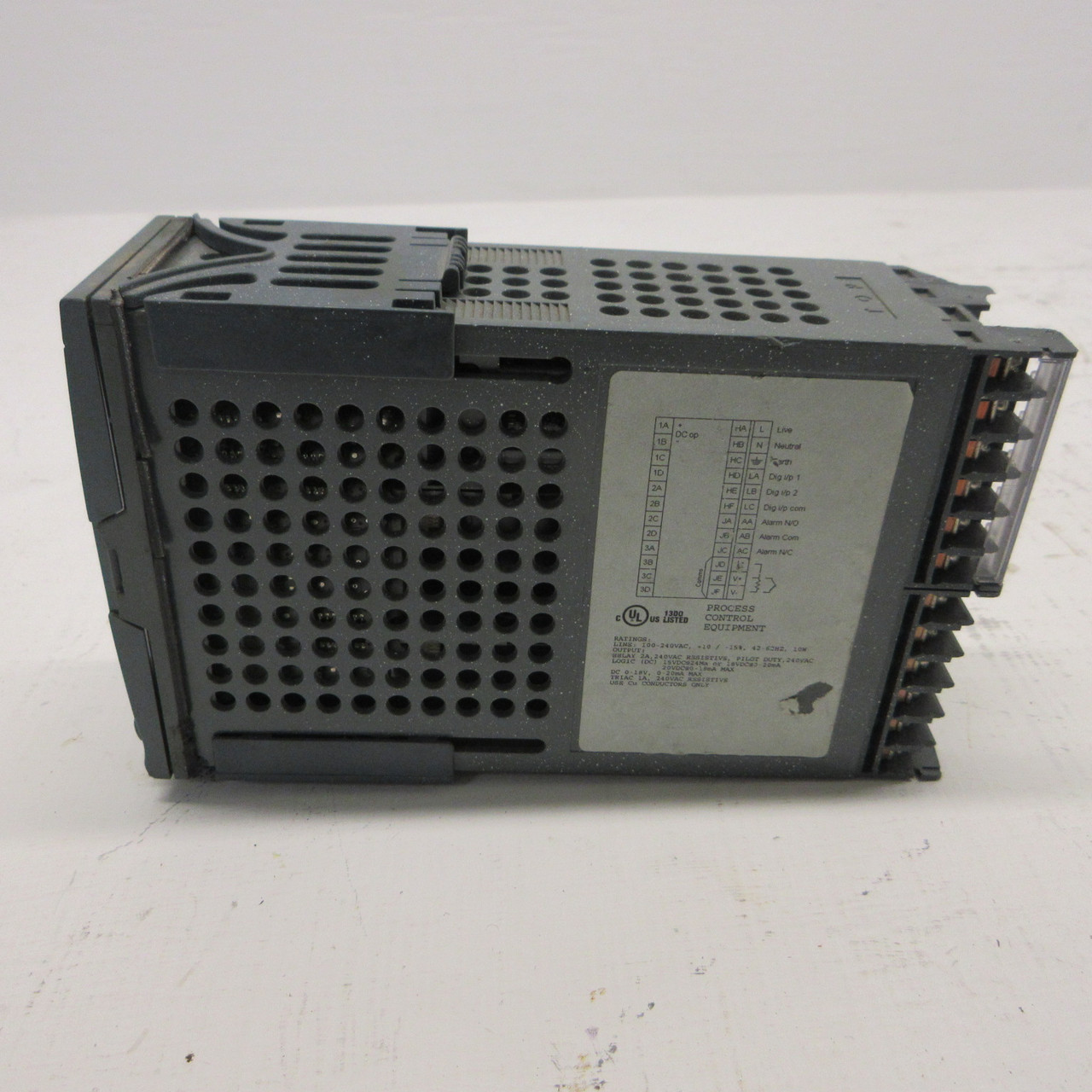 Eurotherm 2408 Temperature Controller 2408/CC/VH/D4/XX/XX/RF/XX/XX/ENG 100/240V (AH1448-1)
