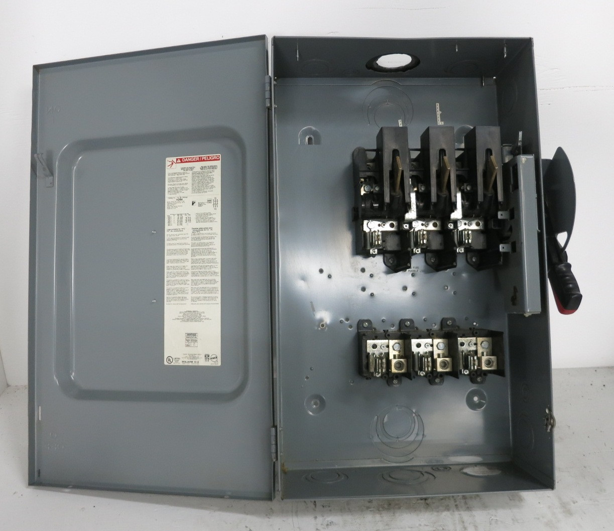 Square D H364 200A 600V Fusible Heavy Duty Safety Switch Disconnect 200 Amp F05 (DW8363-1)