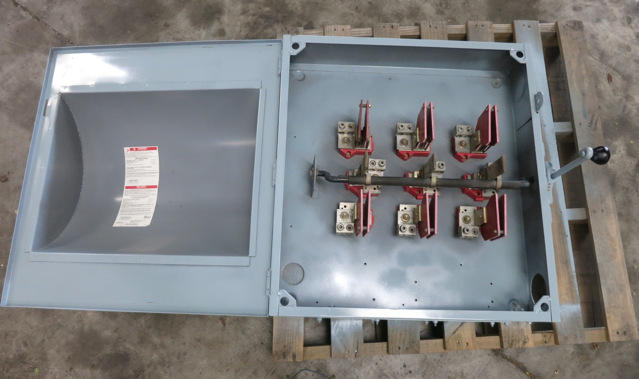 Square D 92345 400A 600V Double Throw Safety Switch Manual Transfer 400 Amp E2 (DW8359-1)