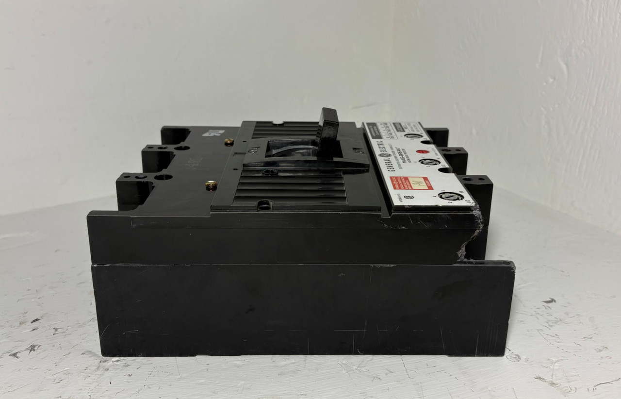 GE TJC36400B 400A Mag-Break Circuit Breaker w/ Aux Mod. 5 600V 3P 400 Amp flaw (EM5950-1)