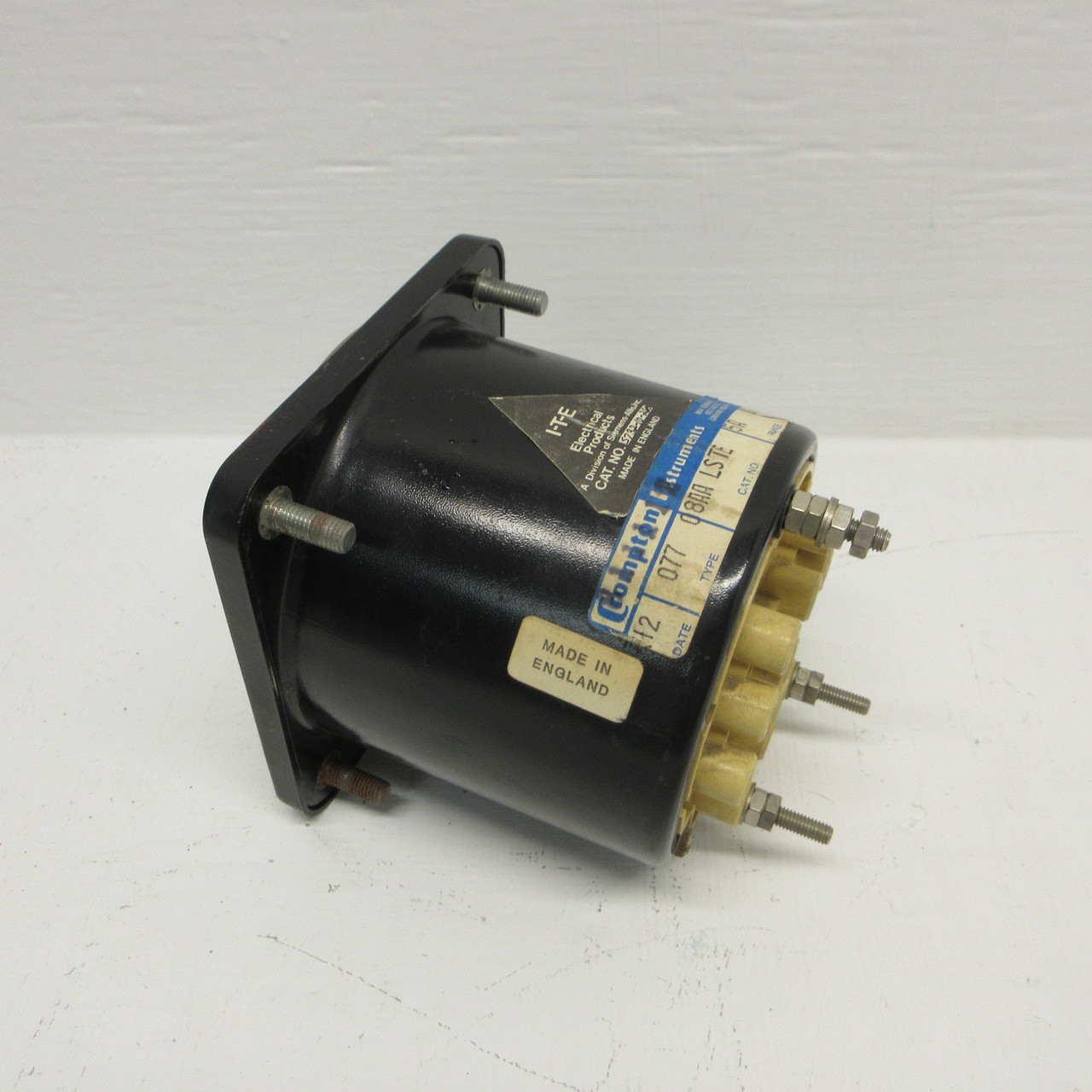 Crompton ITE 077-08AA-LSTE AC Amperes Panel Meter 8AALSTE 5A (Range: 0/1600 AAC) (AH1456-1)