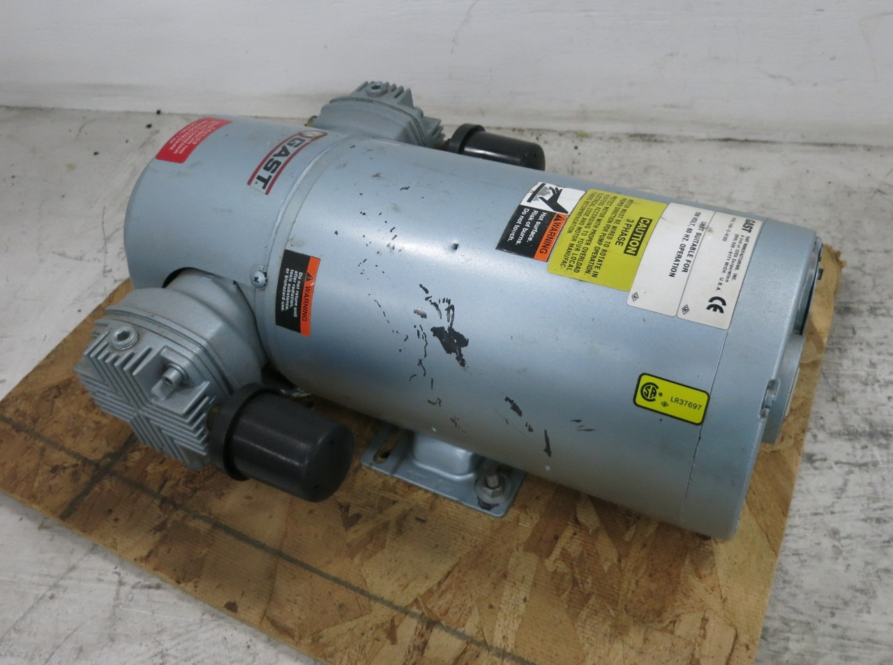 NEW Gast 1HAB-10-M100X Piston Air Compressor Pump 3/4 HP 230 M553NE P063FYN-4391 (DW8371-1)