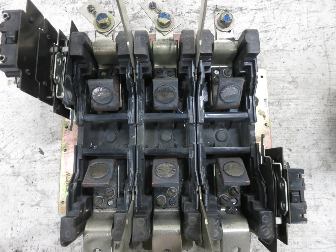 GE CR306G0**LVH Size 5 Motor Starter 480V Coil 200 HP CR306G0 (DW8369-1)