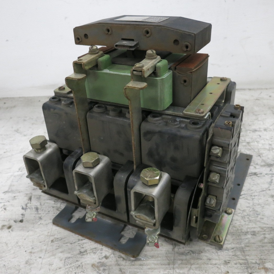 GE CR205G000AJA Size 5 Motor Contactor 480V Coil 200 HP  480 VAC CR205G0 (DW8367-1)