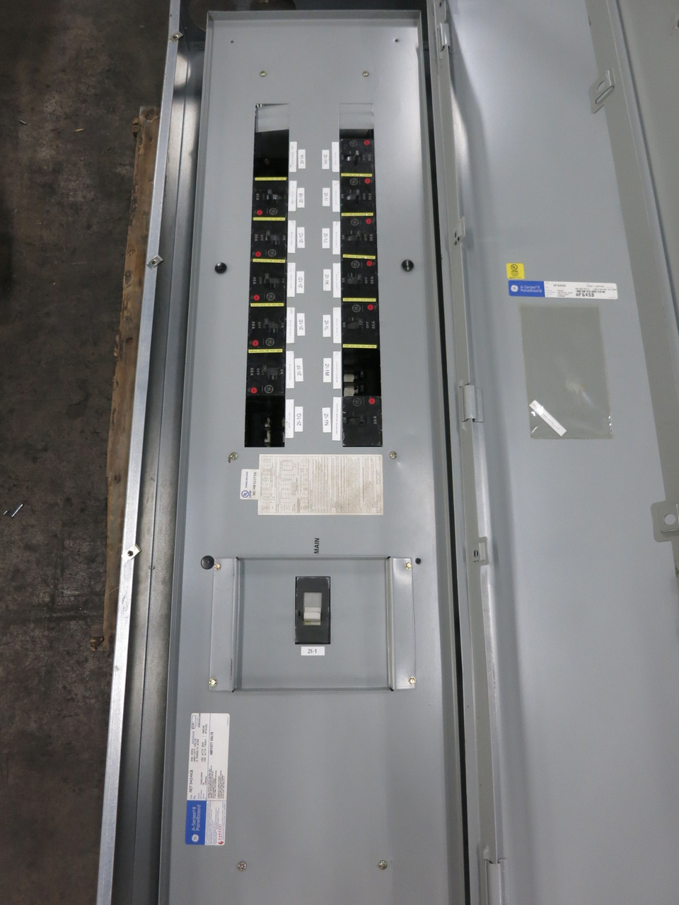 GE AEF3424KB 400A Main Breaker Panel Board 480Y/277 A Series II 4W 400 Amp SGHA (DW8366-1)