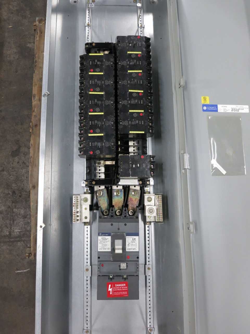 GE AEF3424KB 400A Main Breaker Panel Board 480Y/277 A Series II 4W 400 Amp SGHA (DW8366-1)