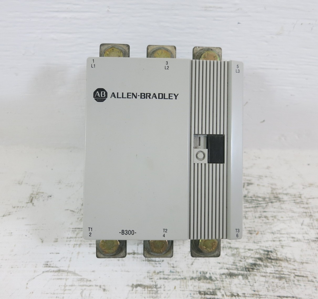 Allen Bradley AB 100-B300N*3 304 Amp Motor Contactor 100B300N3 120V Coil 300HP (BJ1137-2)