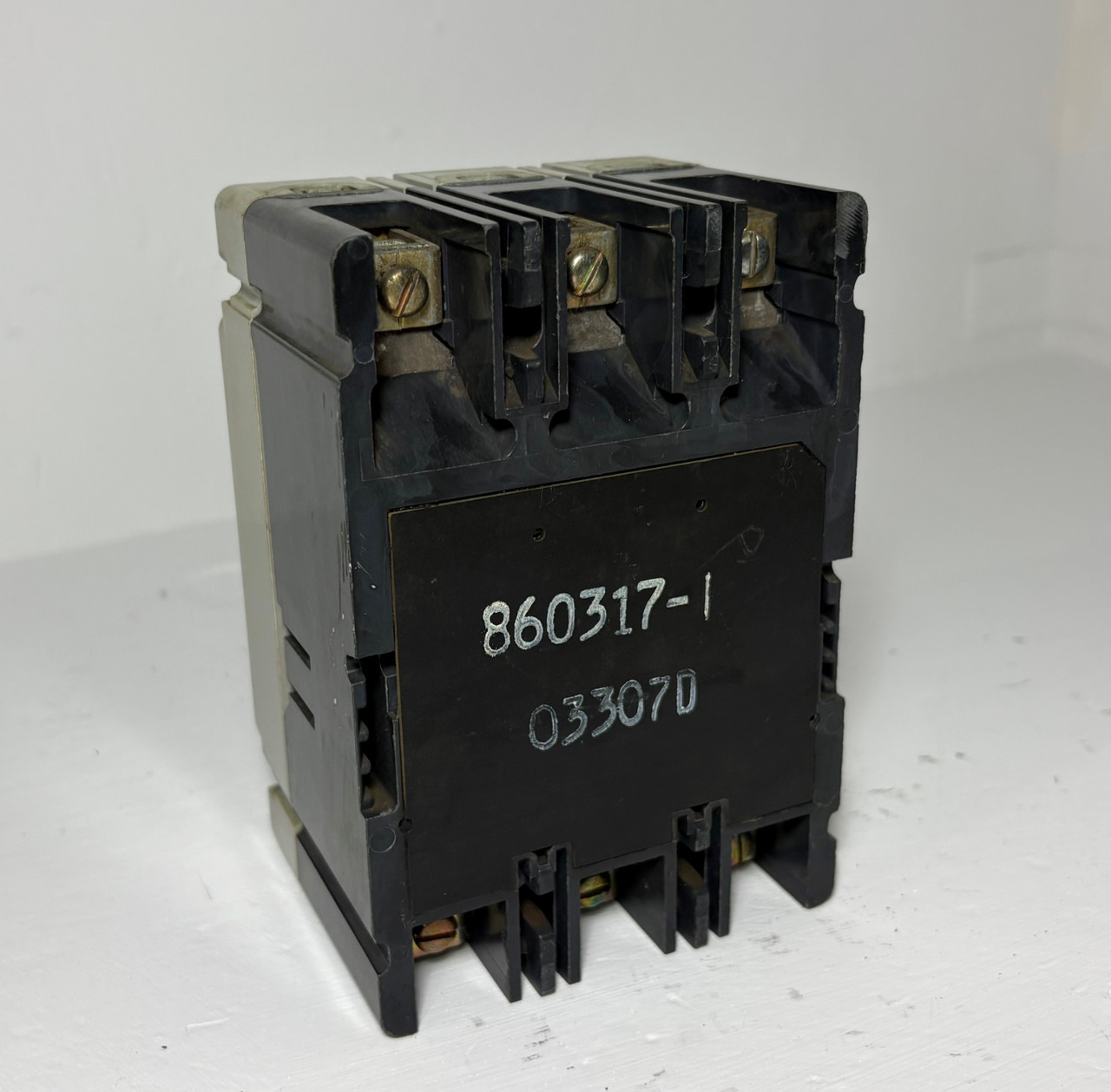 3rd Image of EM5958
