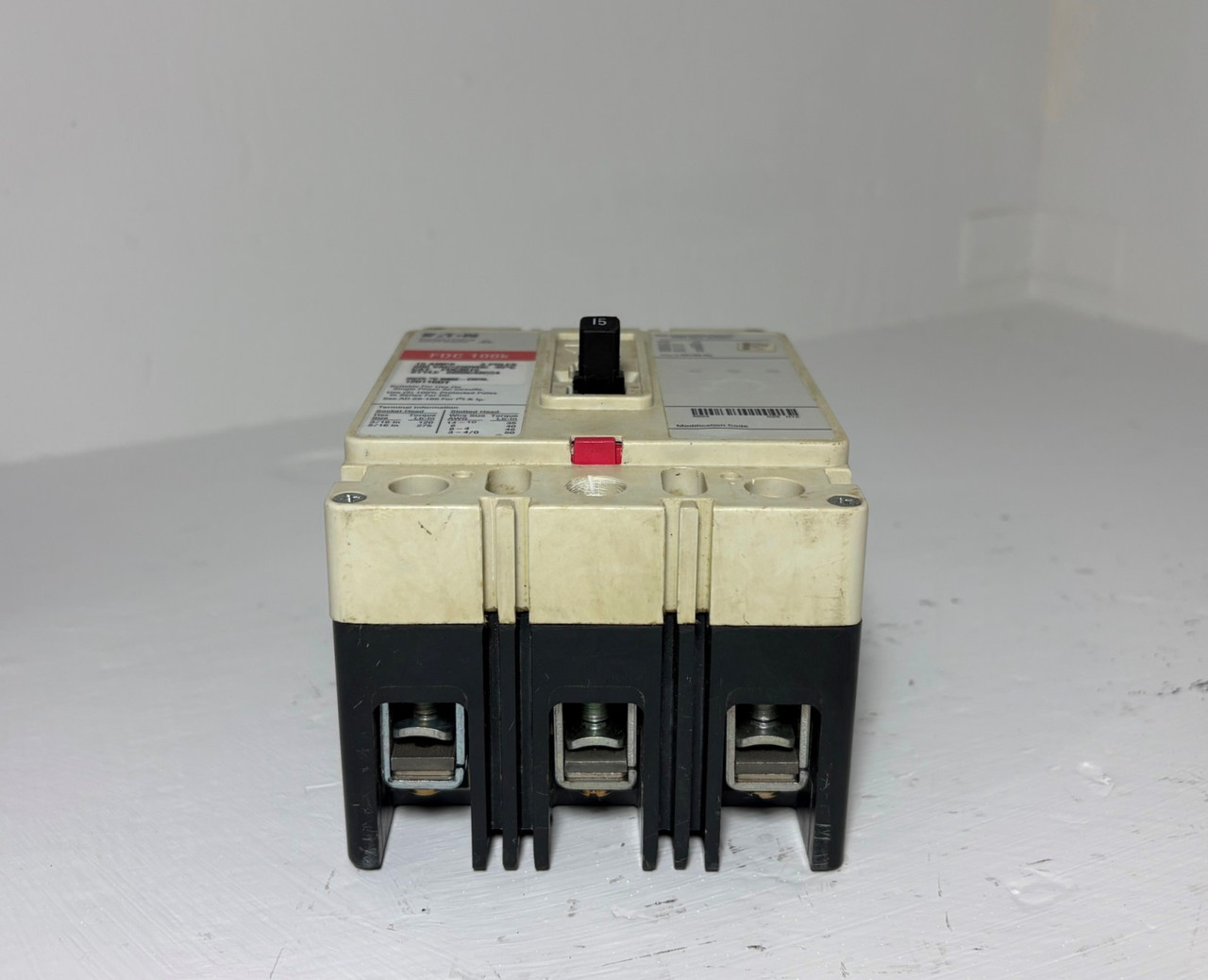 Eaton FDC3015 15A Circuit Breaker Glossy Red FDC3015L 600V 3P FDC 100k 15 Amp (EM5960-1)