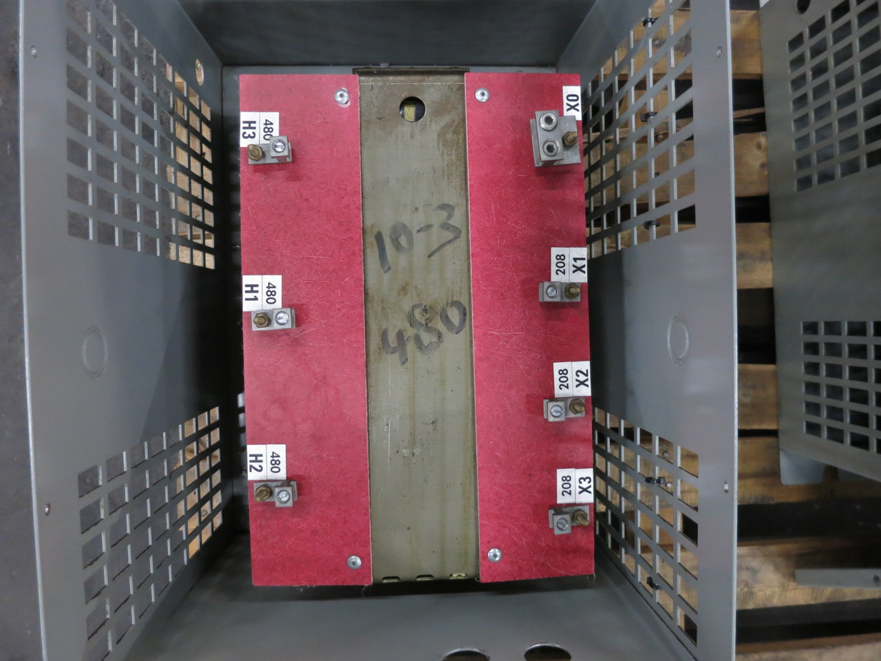 Marcus 10 kVA 480 Delta to 208Y/120 V 3PH Dry Type Transformer MT10B1 TWM 480V (DW8383-1)