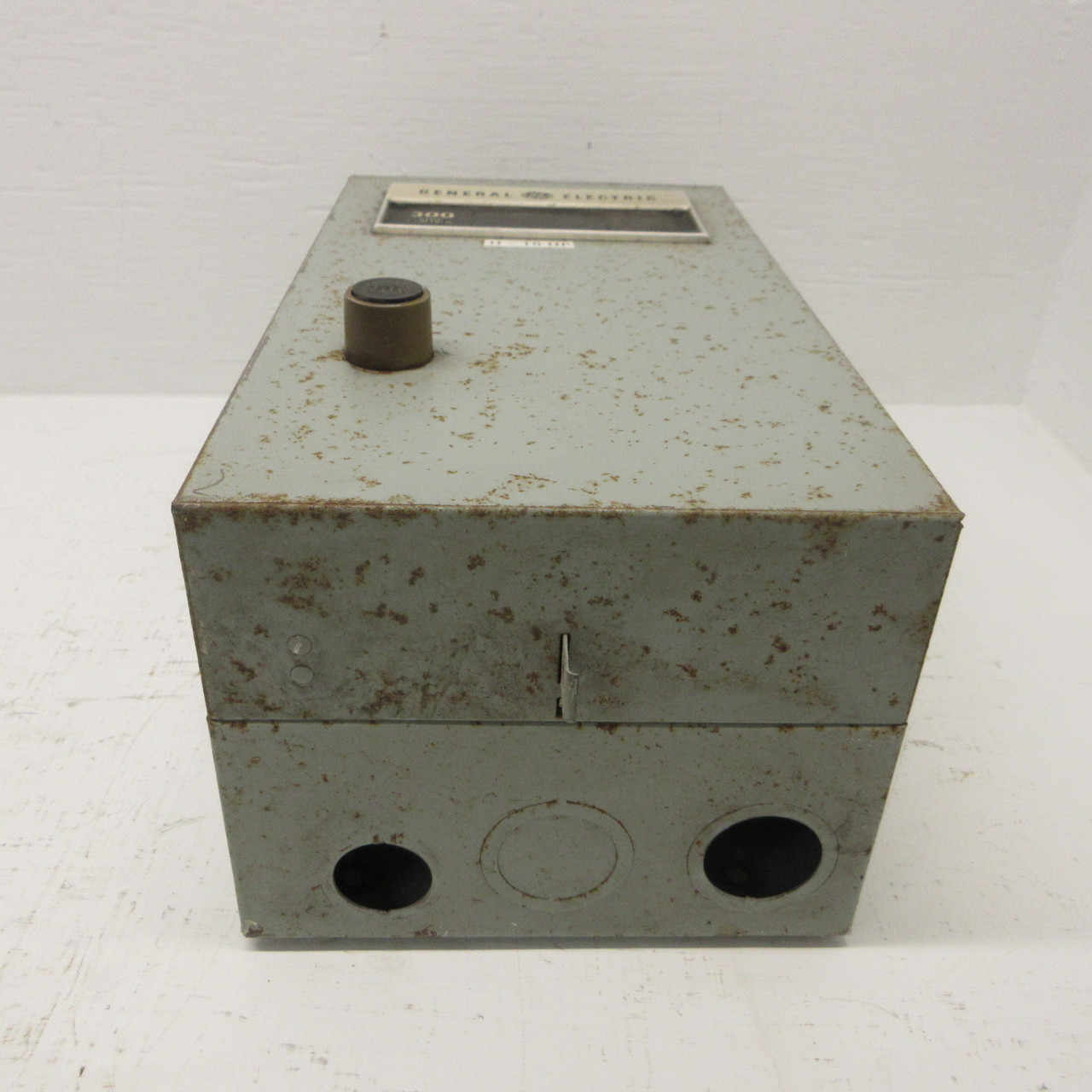 General Electric GE CR306D1 Enclosed Size 2 Starter 115V Coil 25HP Enclosure 300 (AH1461-2)