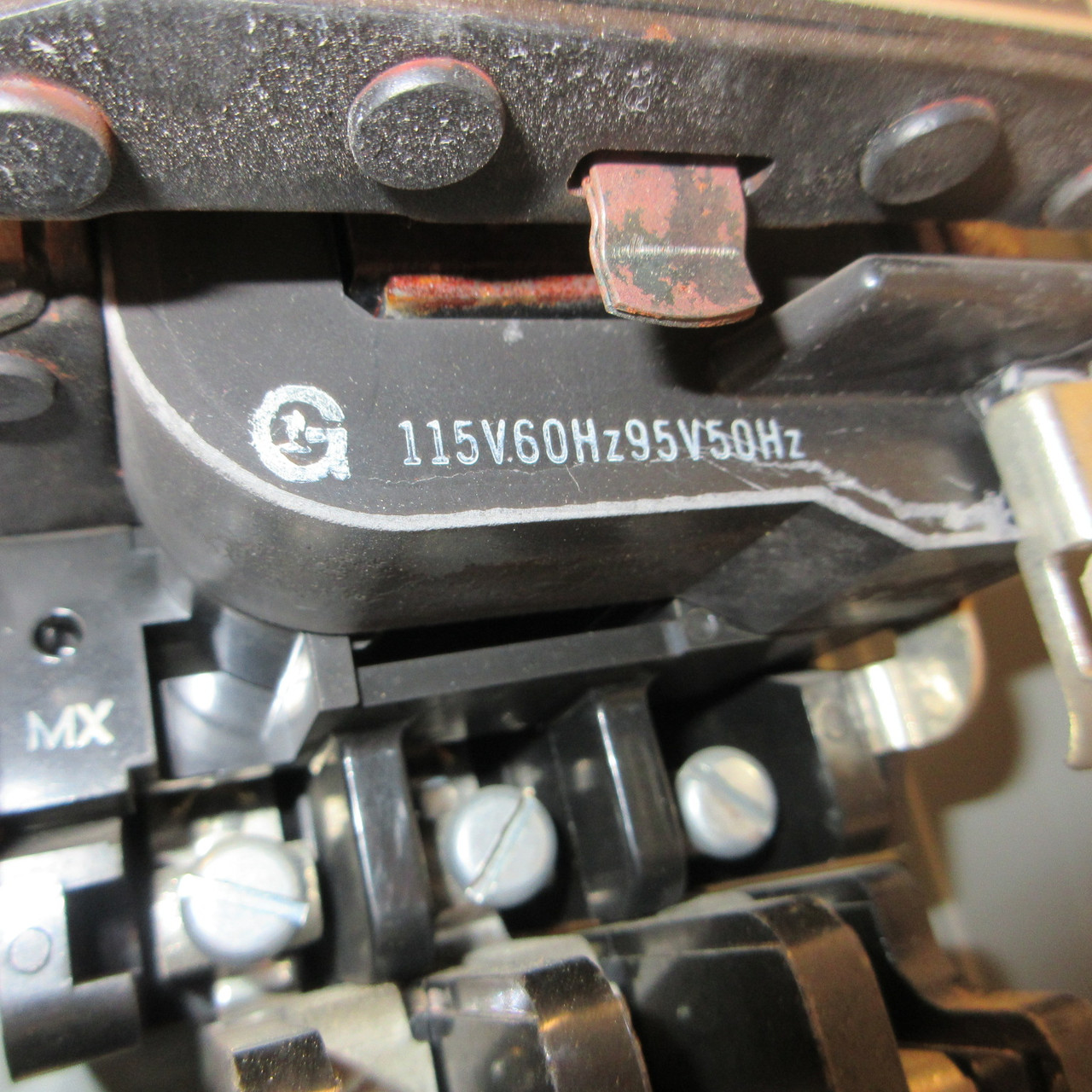 General Electric GE CR306D1 Enclosed Size 2 Starter 115V Coil 25HP Enclosure 300 (AH1461-2)