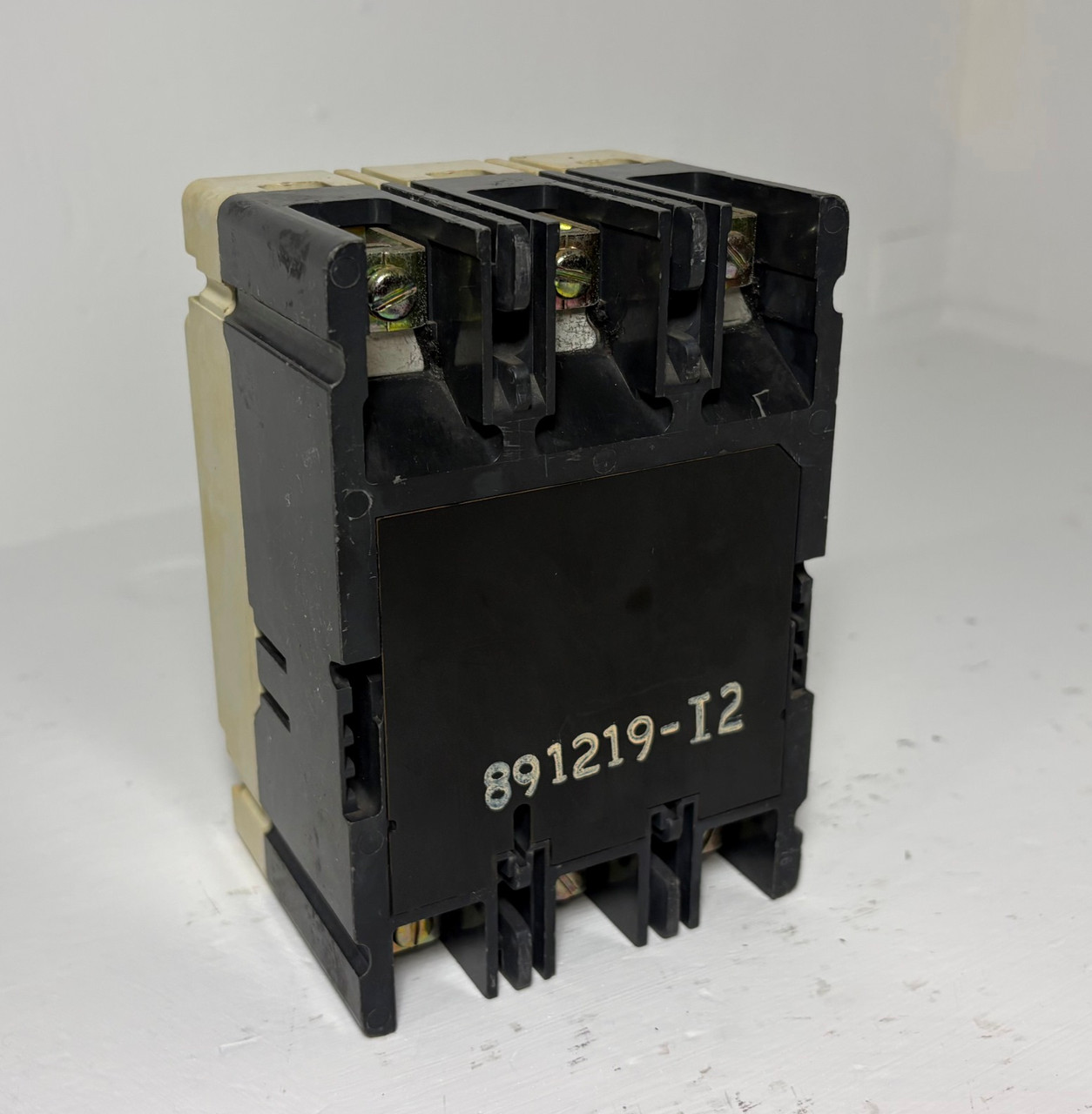 3rd Image of EM5962