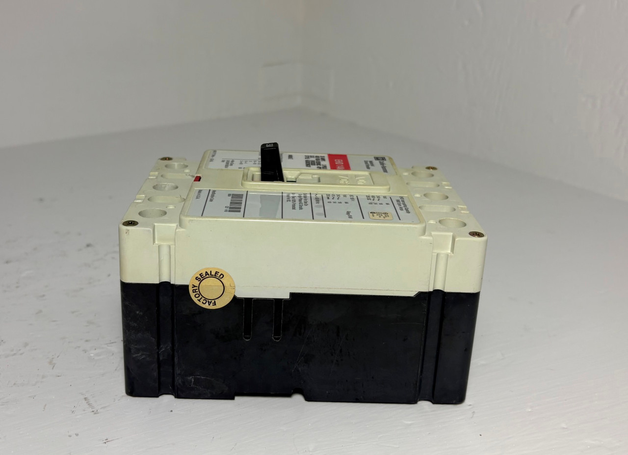 Cutler-Hammer EHD3030 30A Circuit Breaker Glossy Red 480V 3P EHD3030L 30 Amp (EM5967-2)