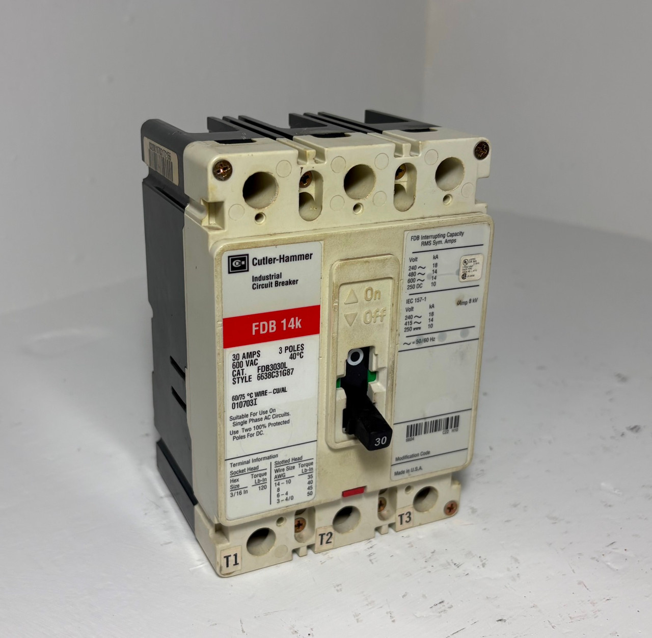 Cutler-Hammer FDB3030L 30A Circuit Breaker Glossy Red 600V 3P FDB3030 30 Amp (EM5965-1)