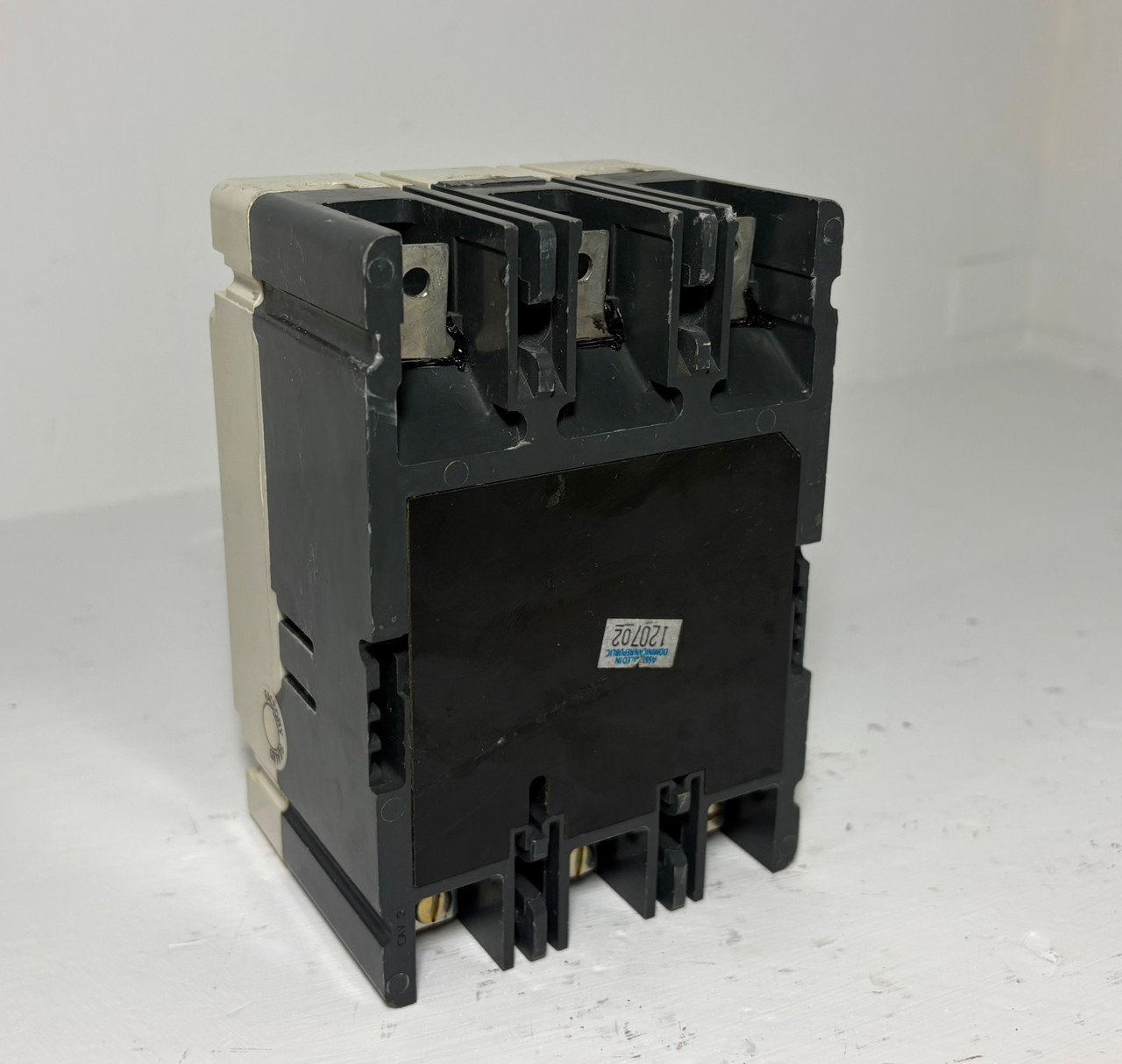 Eaton HMCPS030H1C 30A Circuit Breaker Glossy 600V 3P HMCPS 30 Amp Cutler-Hammer (EM5964-1)