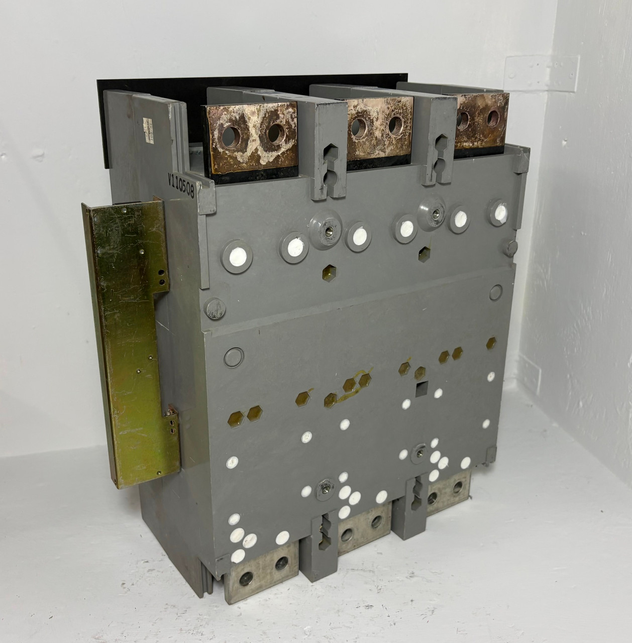 GE TP1616S 1600A Power Break LI Circuit Breaker w 1600 Amp Plug & Neutral Sensor (EM5972-1)