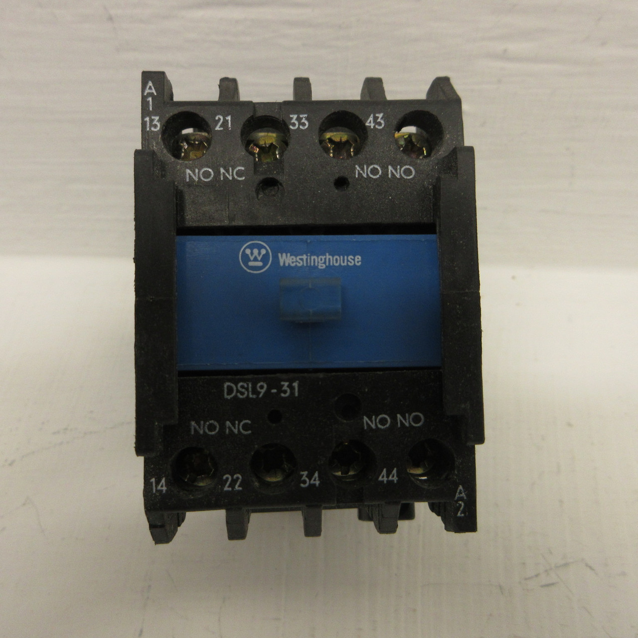 Westinghouse DSL9-31 Contactor 10A 480/600 VAC 4 Pole 4P 110/120V Coil 10 Amp (AH1471-5)