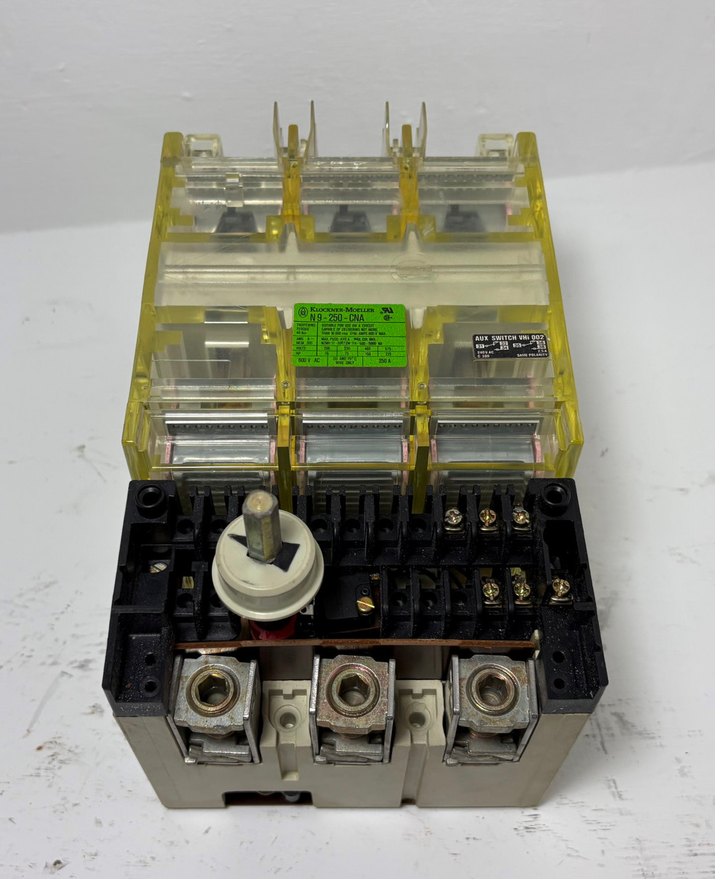 Klockner Moeller N9-250-CNA 250A Disconnect Switch w/ Aux 600V N9250CNA 250 Amp (EM5975-4)