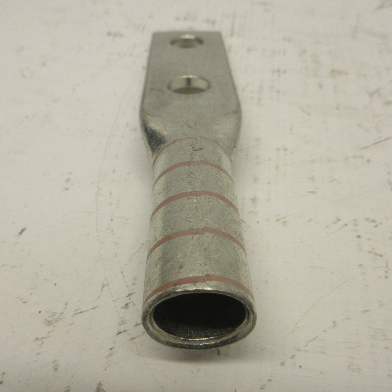 NEW Burndy YAZ31-2NTC-FX 2 Hole Crimp Lugs 250 637/24 White Die NNB (LOT OF 6) (AH1481-8)