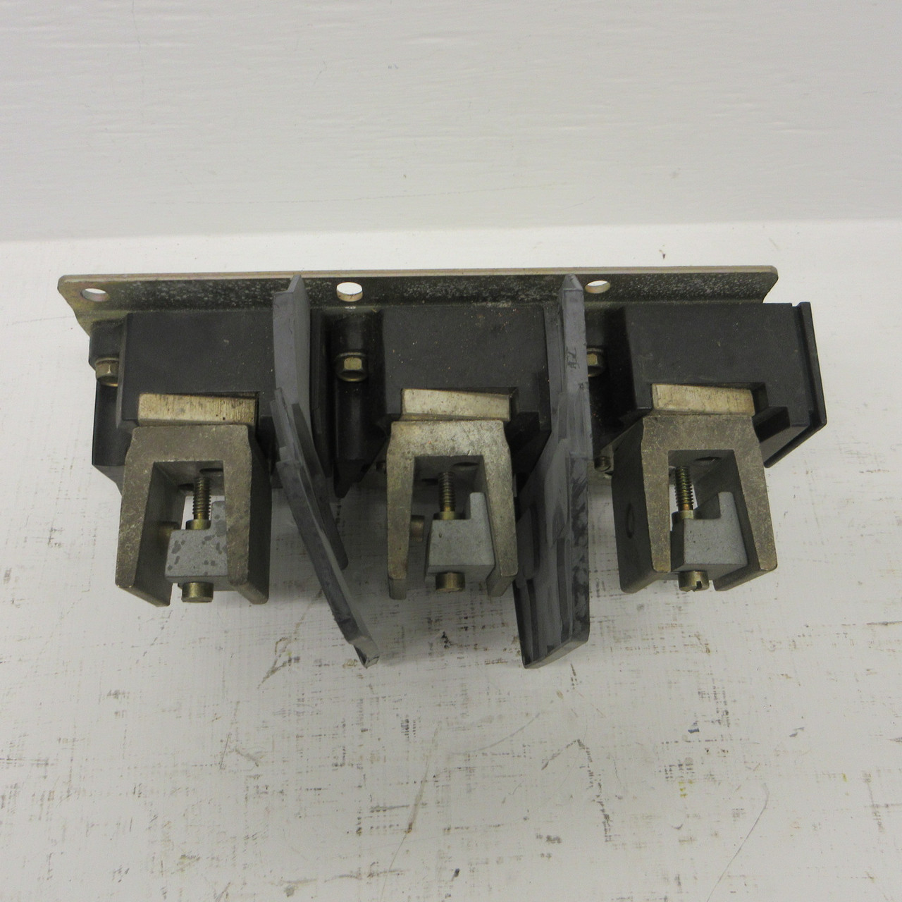 Allen Bradley 1494V-FSR644 Fuse Holder Block Kit 600V 400A Ser A 600VAC 400 Amp (AH1485-1)