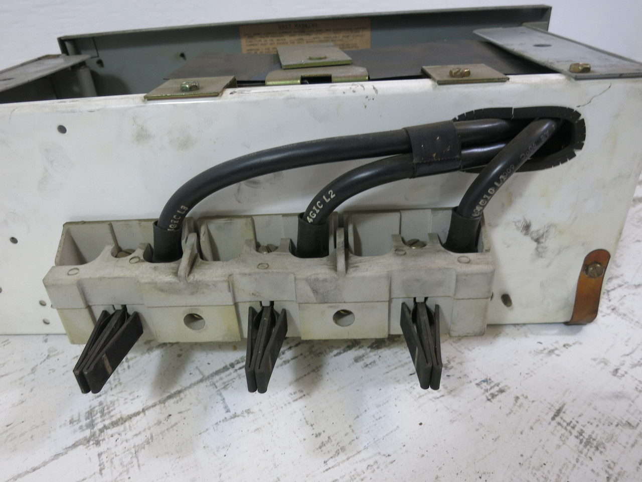 GE 8000 100A Breaker Type 6" MCC Feeder Bucket 100 Amp Motor Control Unit SELA (DW8402-2)