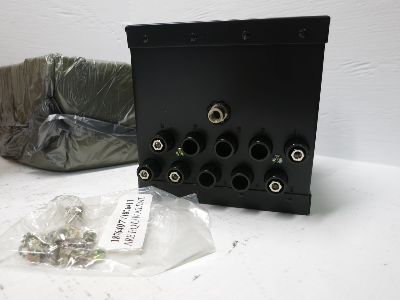 NEW ABB 264C900A06 Type CO-8 HILO Overcurrent Relay 1-12 Amp 60 Hz CO8HILO (DW8406-1)