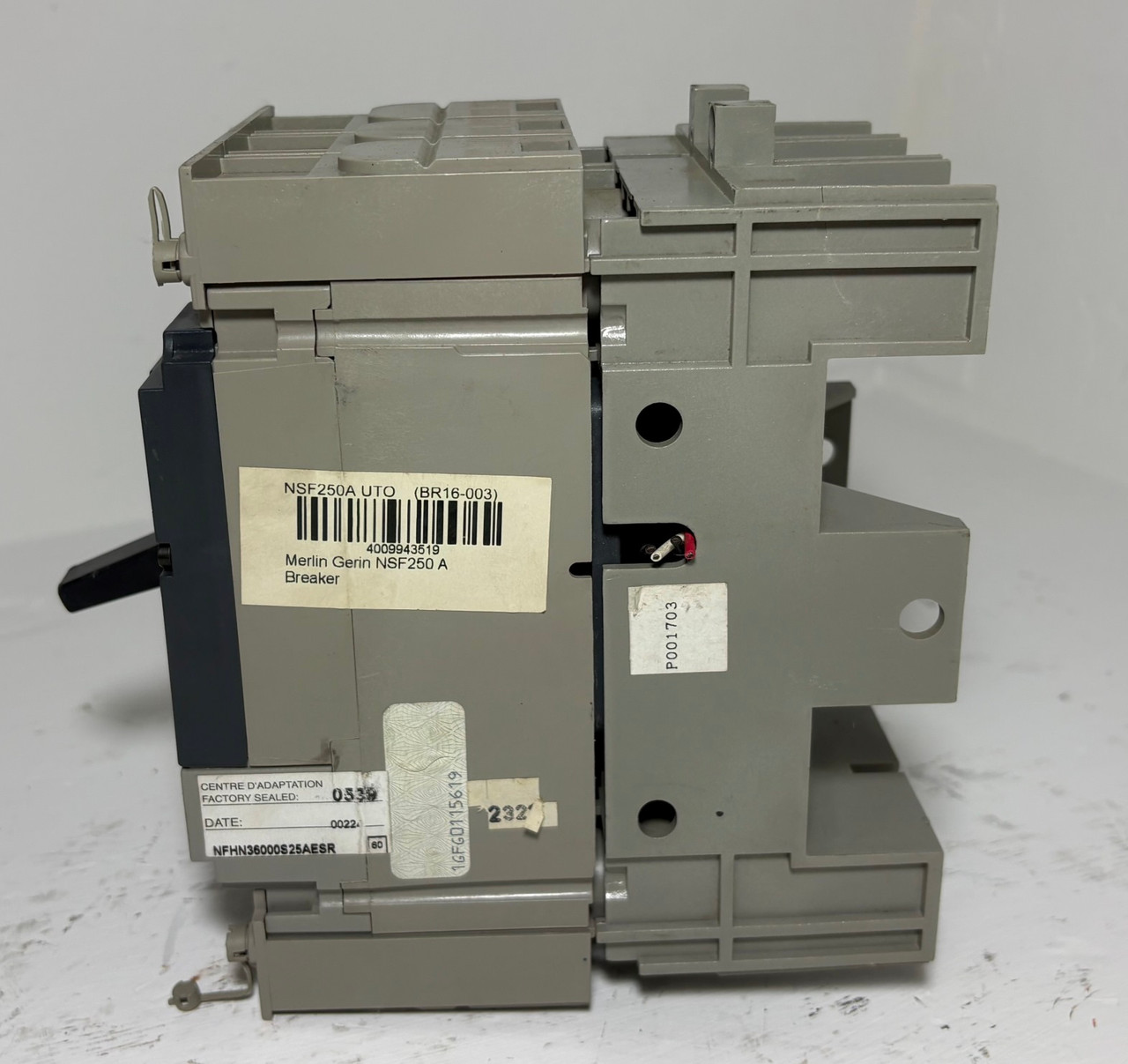Merlin Gerin NSF250A 250A Molded Case Switch w/ 125 VDC Shunt & Aux NSF250 A (EM5977-6)