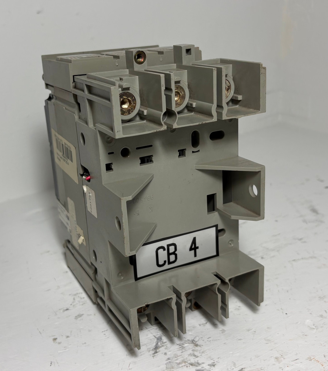 Merlin Gerin NSF250A 250A Molded Case Switch w/ 125 VDC Shunt & Aux NSF250 A (EM5977-6)