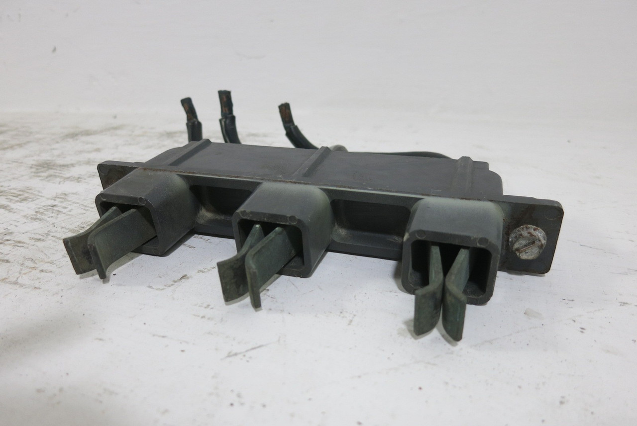 Westinghouse 112C100H02 Type W 150 Amp MCC Bucket Stab Assembly 150A 100A Stabs (BJ1142-3)