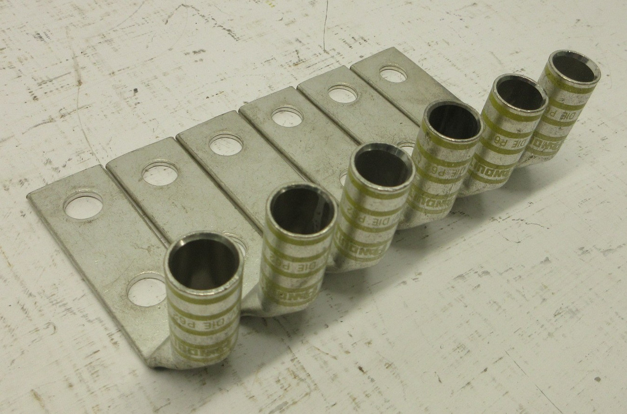 Image of NEW Panduit LCC250-12F Crimp Lugs 2 Hole 250kcmil Right Angle P62 NNB (LOT OF 6)