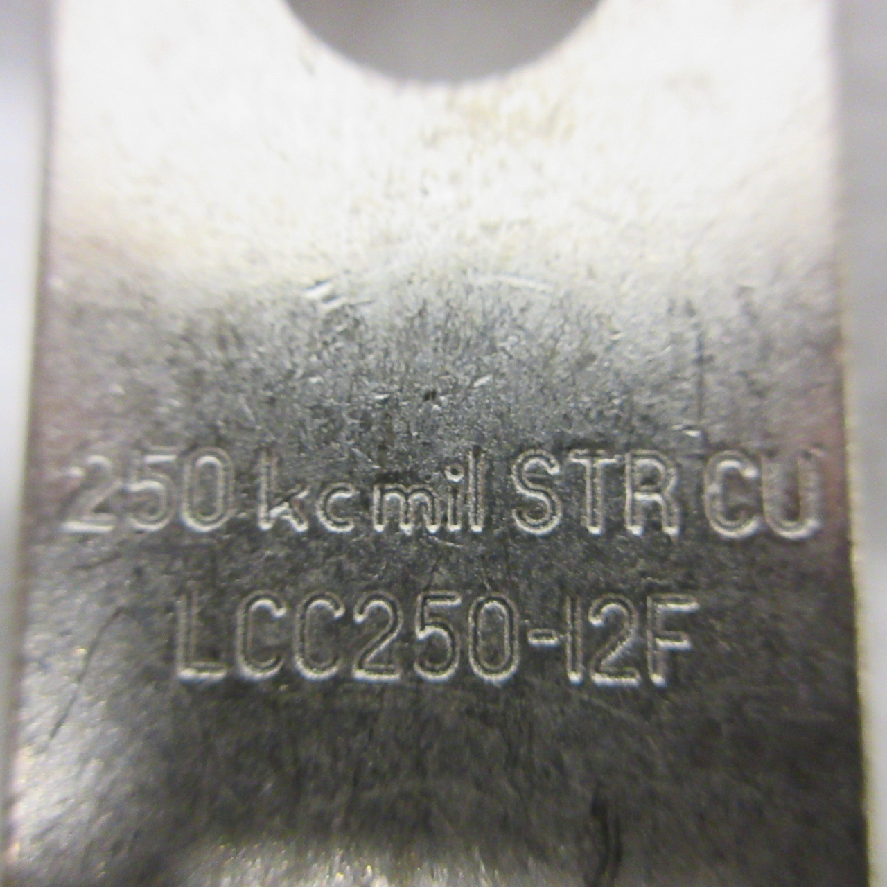 NEW Panduit LCC250-12F Crimp Lugs 2 Hole 250kcmil Right Angle P62 NNB (LOT OF 6) (AH1490-6)
