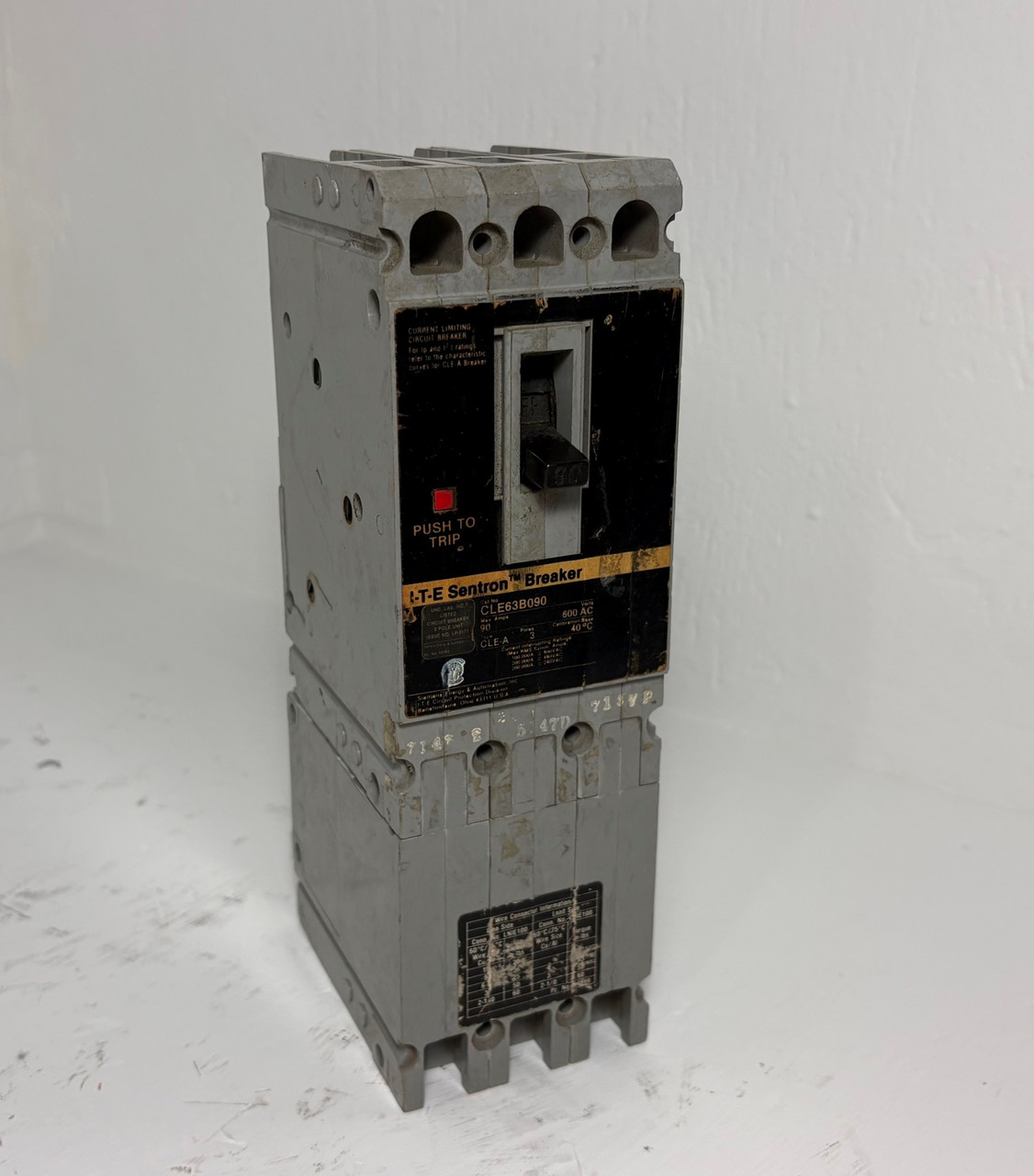 Siemens I-T-E CLE63B090 90A Sentron Circuit Breaker 600V 3P CLE-A ITE 90 Amp (EM5981-1)