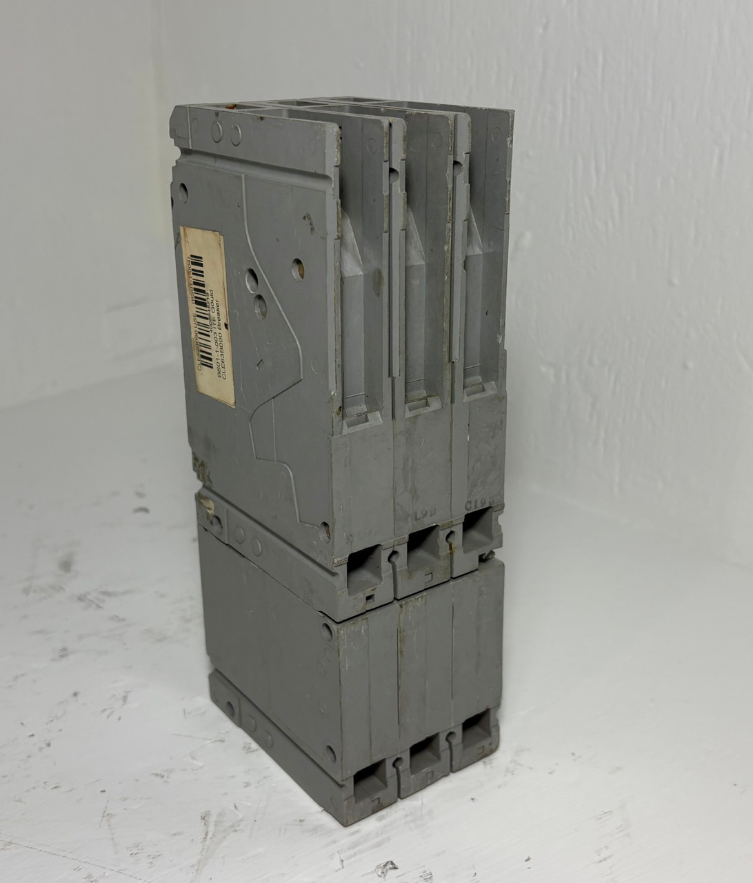 3rd Image of EM5981