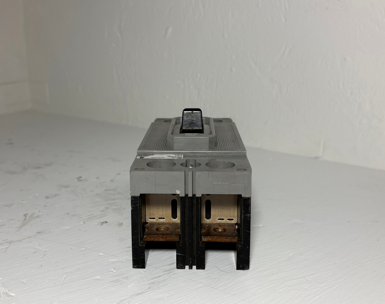 Siemens QJH22B150 150A 2 Pole Circuit Breaker Gray 22ka @ 240V ITE 150 Amp 2P (EM5982-1)