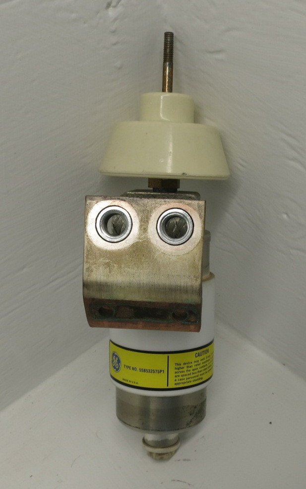 GE 55B532575P1 Vacuum Bottle Interrupter CR193 400A LimitAmp 7.2kV 400 Amp (DW8418-15)